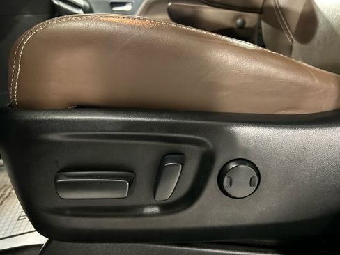Used 2020 Toyota Sienna Limited Premium AWD/4WD image 11
