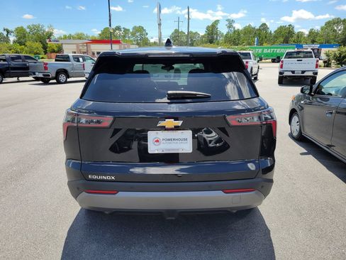 Used 2025 Chevrolet Equinox LT FWD image 4