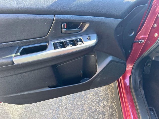 Used 2016 Subaru Crosstrek 2.0i AWD/4WD image 9