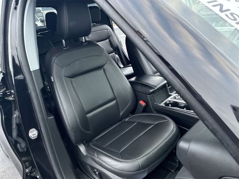 Used 2023 Ford Explorer XLT w/ Equipment Group 202A image 22