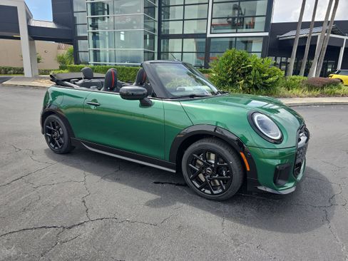 New 2026 MINI Cooper S image 2