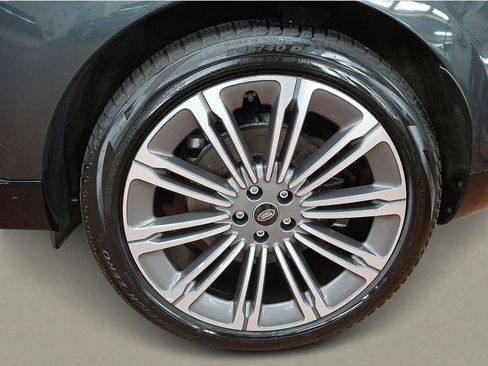 Used 2023 Land Rover Range Rover Long Wheelbase Autobiography AWD/4WD image 4
