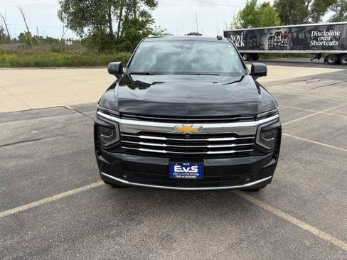 Used 2025 Chevrolet Tahoe LT w/ Comfort Package AWD/4WD image 1