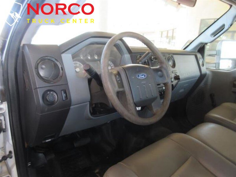 Used 2011 Ford F450 XL w/ XL Decor Group RWD image 12