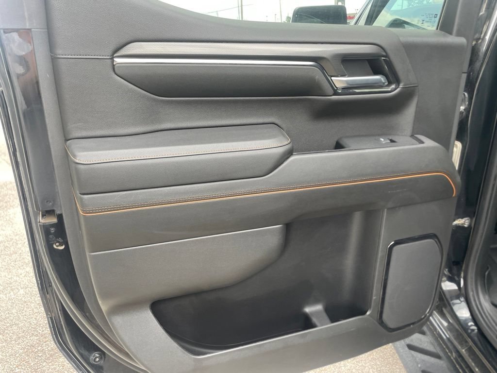 Used 2024 GMC Sierra 1500 AT4 w/ Technology Package AWD/4WD image 24