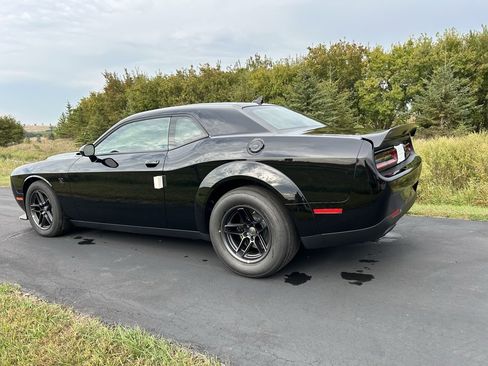 Used 2023 Dodge Challenger SRT Hellcat Redeye image 10