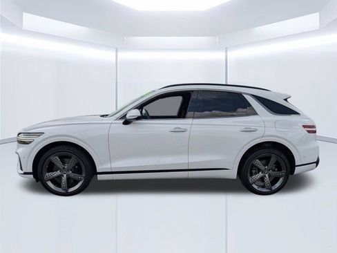 Used 2022 Genesis GV70 3.5T Sport w/ Sport Prestige Package AWD/4WD image 7