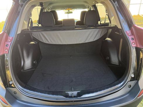 Used 2015 Toyota RAV4 LE image 14