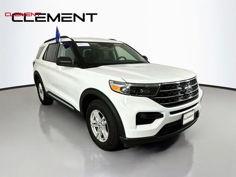 Used 2021 Ford Explorer XLT w/ Class III Trailer Tow Package AWD/4WD image 6