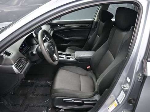 Used 2018 Honda Accord LX image 18