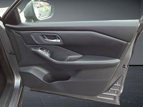 Certified 2025 Nissan Rogue SV AWD/4WD image 20