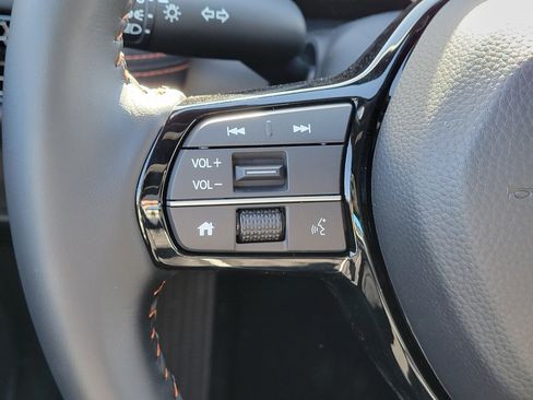 Certified 2026 Honda HR-V Sport image 22