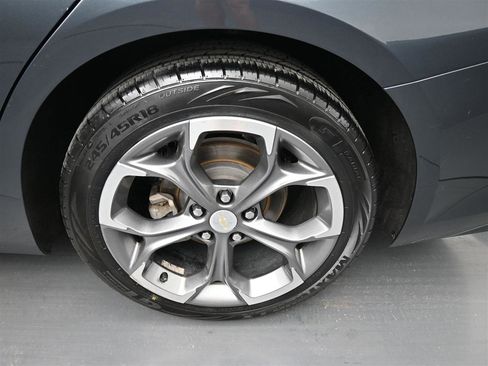 Used 2021 Chevrolet Malibu LT image 20