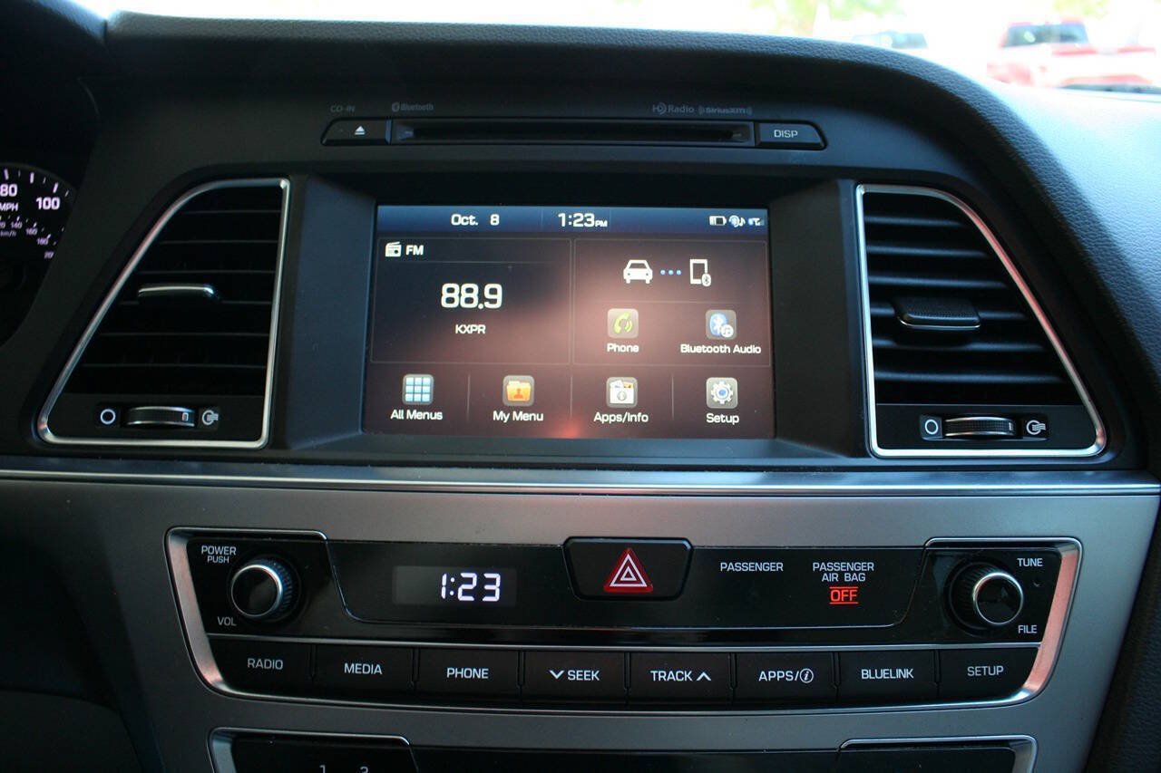 Used 2017 Hyundai Sonata SE FWD image 19