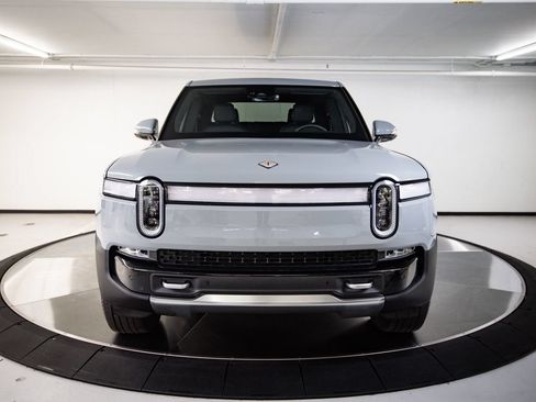 Used 2024 Rivian R1T Adventure AWD/4WD image 10