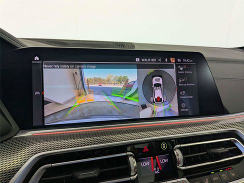 Used 2020 BMW X6 sDrive40i w/ M Sport Package image 21