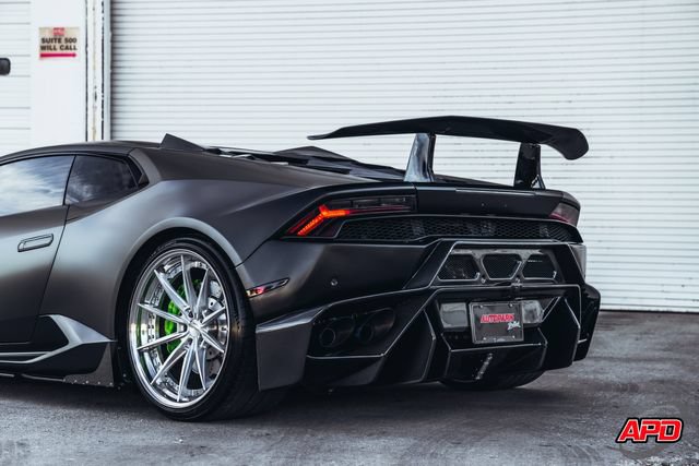 Used 2019 Lamborghini Huracan LP 580-2 RWD image 70