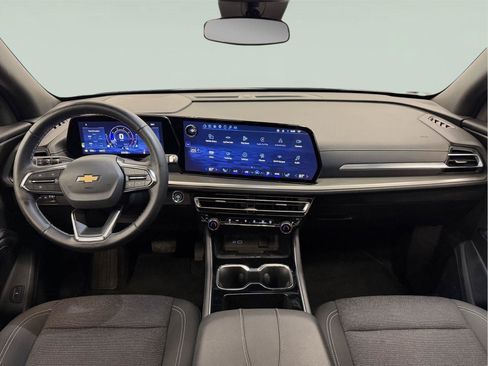 Used 2025 Chevrolet Traverse LT w/ Sun and Wheel Package AWD/4WD image 34