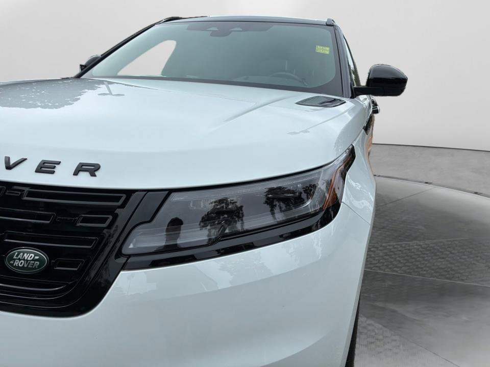 Used 2026 Land Rover Range Rover Velar Dynamic SE AWD/4WD image 26