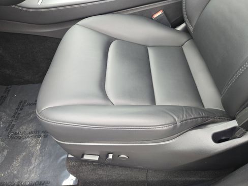 Used 2023 Tesla Model Y Long Range AWD/4WD image 17