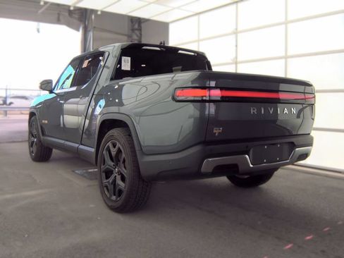 Used 2022 Rivian R1T Adventure AWD/4WD image 9