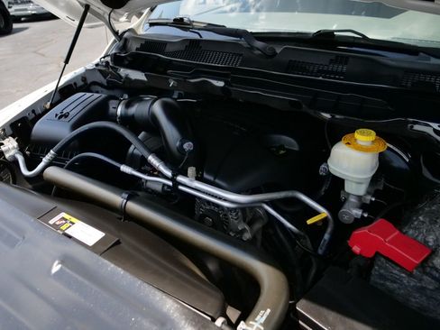 Used 2015 RAM 1500 Big Horn AWD/4WD image 36