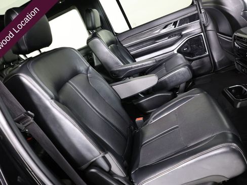 Used 2022 Jeep Wagoneer Series III w/ Premium Group I image 50