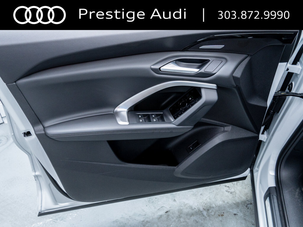 Used 2025 Audi Q5 Premium AWD/4WD image 21