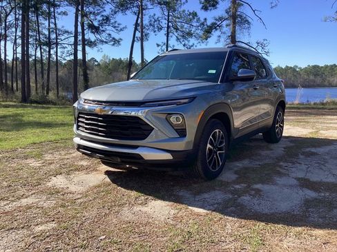 New 2026 Chevrolet TrailBlazer LT w/ Convenience Package image 1