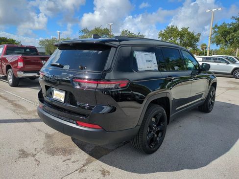 New 2025 Jeep Grand Cherokee L Limited w/ Luxury Tech Group II AWD/4WD image 5