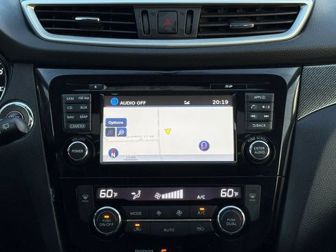 Used 2016 Nissan Rogue SL w/ SL Premium Package AWD/4WD image 26
