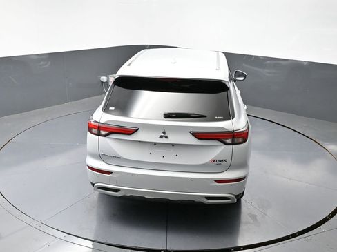 Used 2024 Mitsubishi Outlander SE image 49