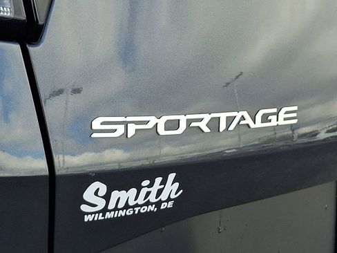 Used 2023 Kia Sportage EX image 31