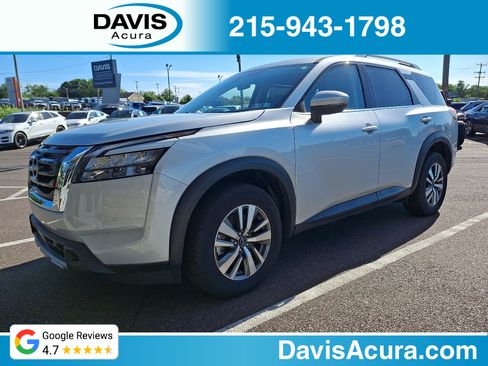 Used 2025 Nissan Pathfinder SL AWD/4WD image 1