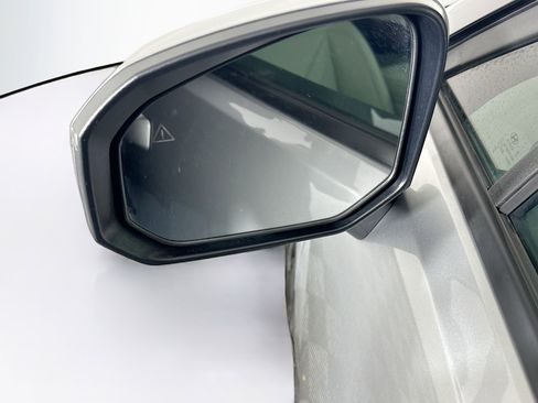 Used 2025 Hyundai Santa Fe SEL image 16