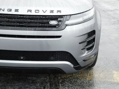 Used 2024 Land Rover Range Rover Evoque Dynamic SE image 9