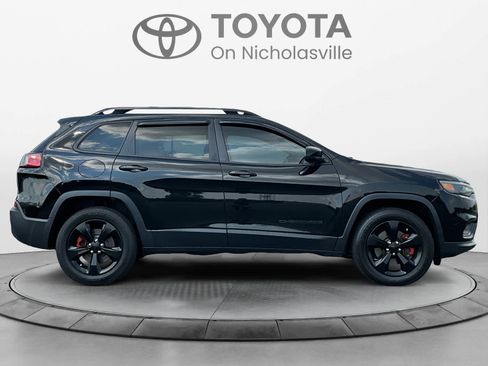 Used 2020 Jeep Cherokee Latitude Plus AWD/4WD image 6