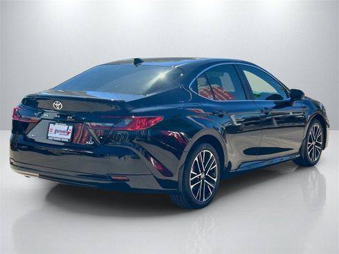 New 2026 Toyota Camry XLE image 5