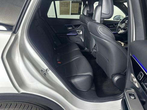 Used 2026 Mercedes-Benz GLC 300 image 17