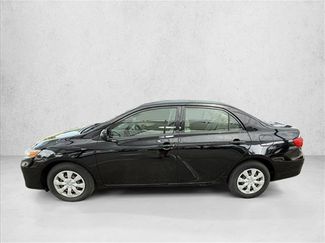Used 2011 Toyota Corolla LE FWD video 2