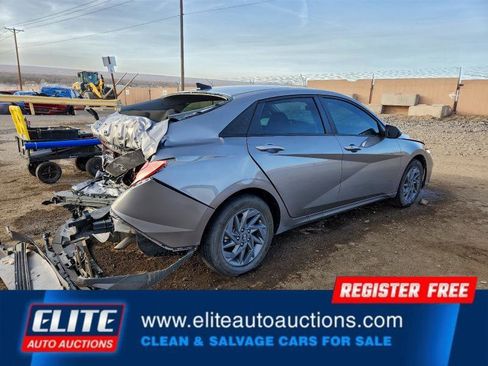 Used 2024 Hyundai Elantra SEL image 6