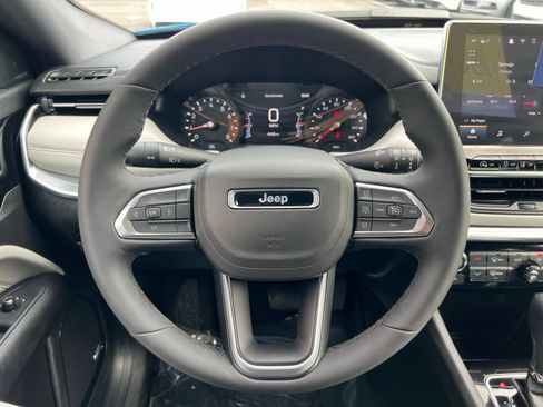 Used 2025 Jeep Compass Limited AWD/4WD image 27