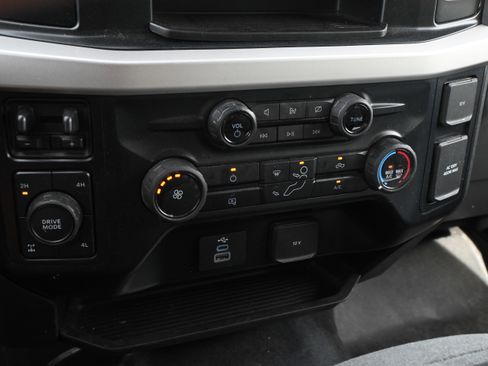 Used 2023 Ford F250 XLT AWD/4WD image 14