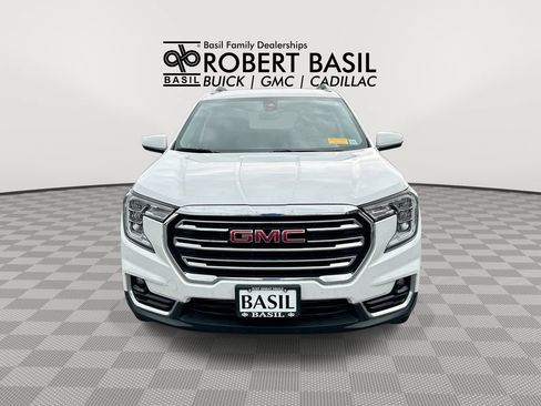 Used 2024 GMC Terrain SLT AWD/4WD image 3