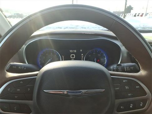 Used 2019 Chrysler Pacifica Limited w/ Advanced Safetytec Group image 20