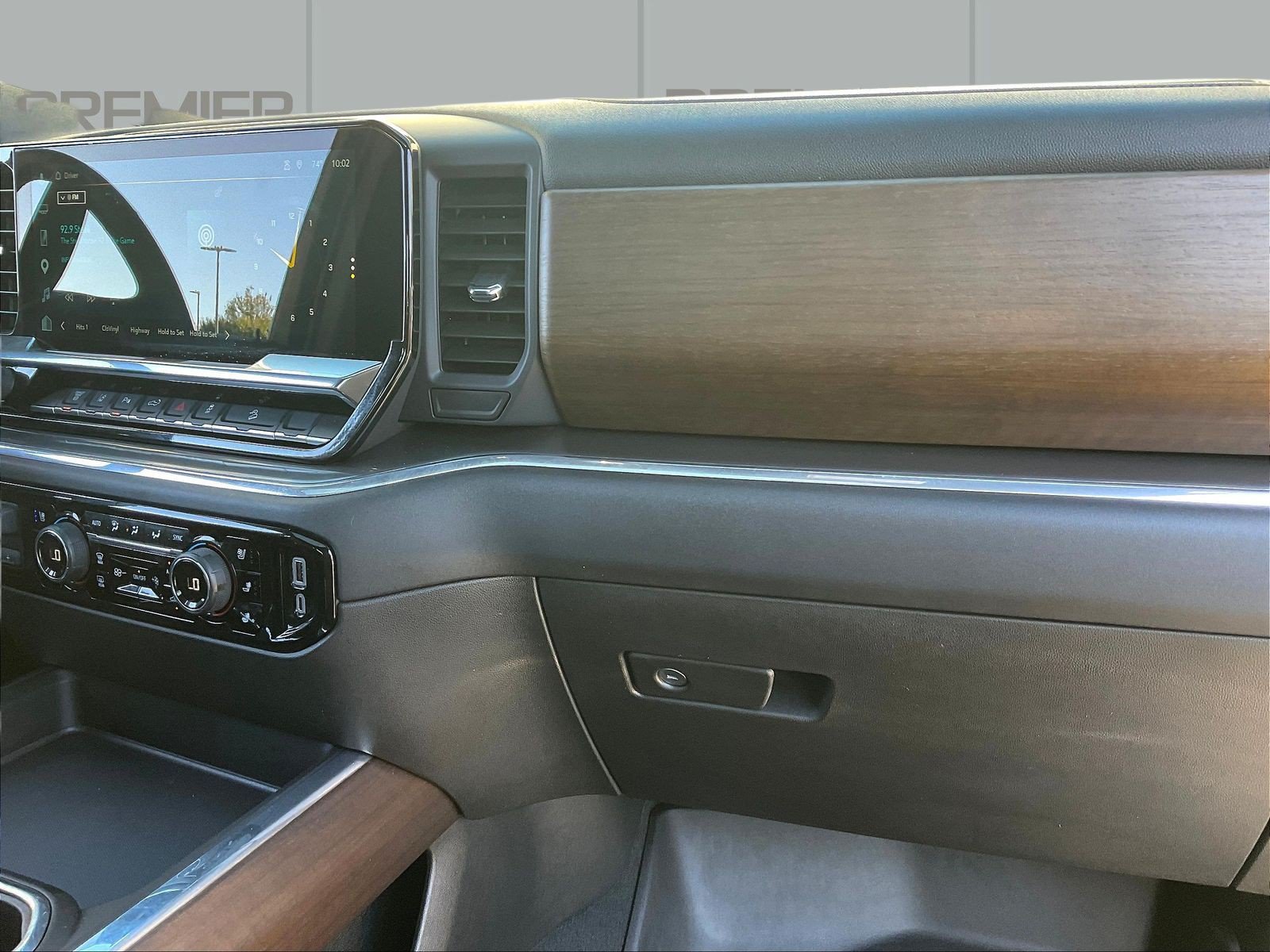 Used 2025 Chevrolet Silverado 2500 High Country w/ Midnight Edition AWD/4WD image 29