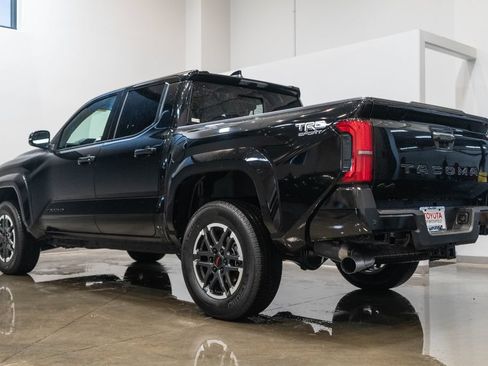 Certified 2026 Toyota Tacoma TRD Sport w/ TRD Sport Upgrade Package AWD/4WD image 7