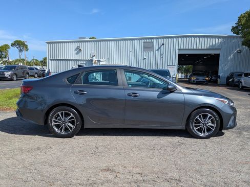 Certified 2023 Kia Forte LXS w/ LXS Technology Package FWD image 3