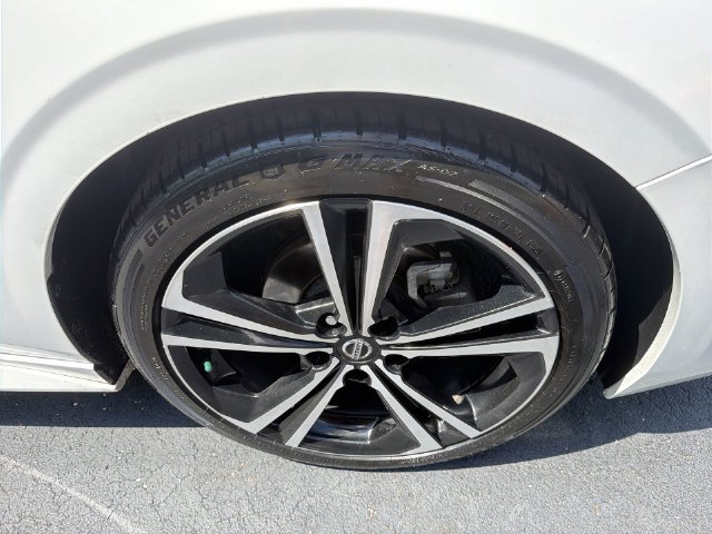 Used 2022 Nissan Sentra SR FWD image 15