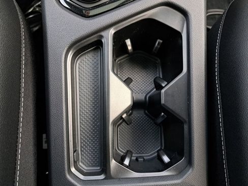 New 2025 Volkswagen Taos SEL image 25